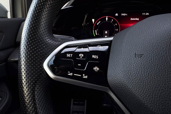 cruise control adaptief met Stop&Go en stuurhulp cruise control adaptief met Stop&Go en stuurhulp