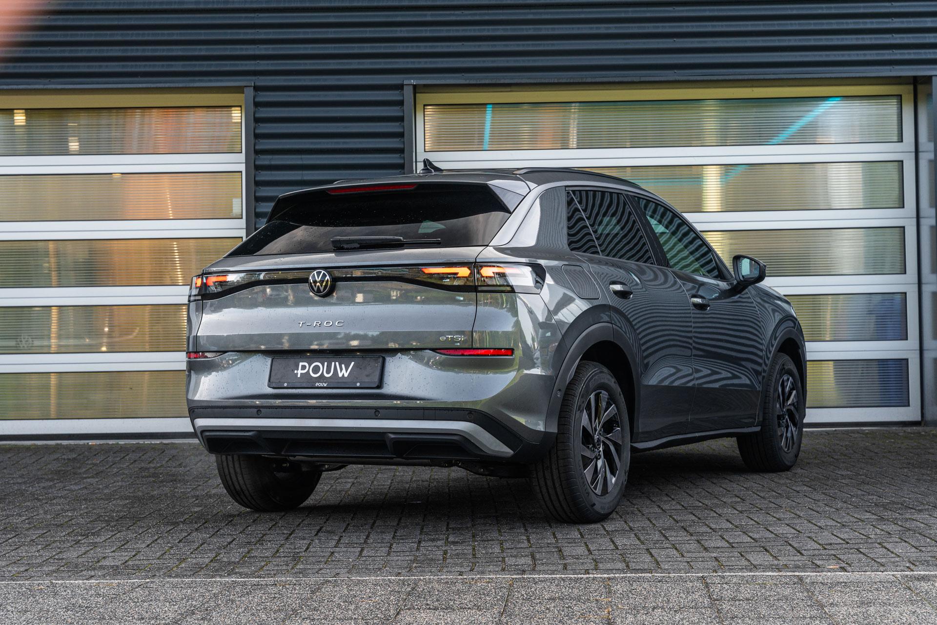Volkswagen T-Roc 1.5 eTsi 116pk DSG Limited Edition - Afbeelding 2