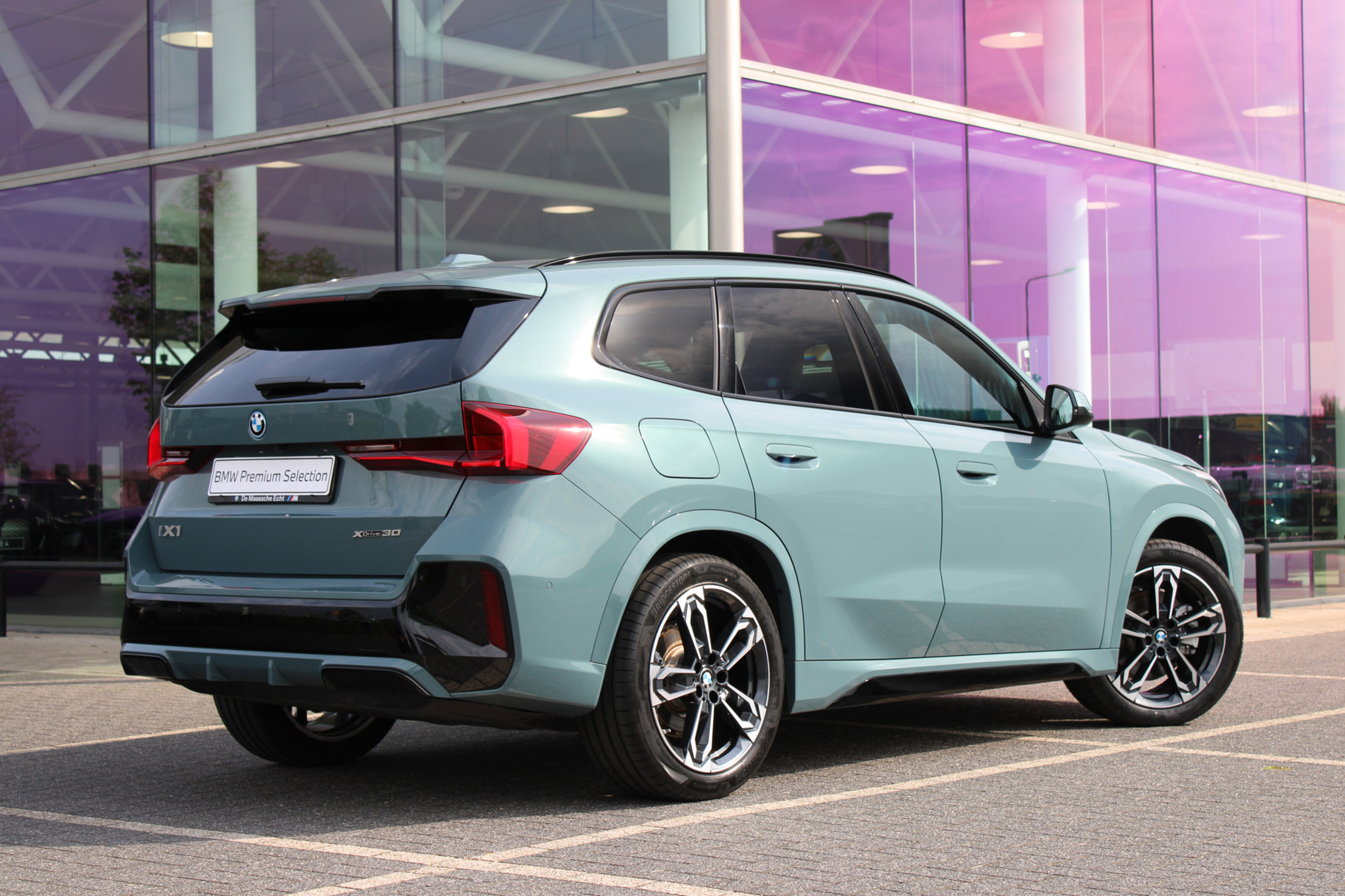BMW iX1 xDrive30 M Sport
