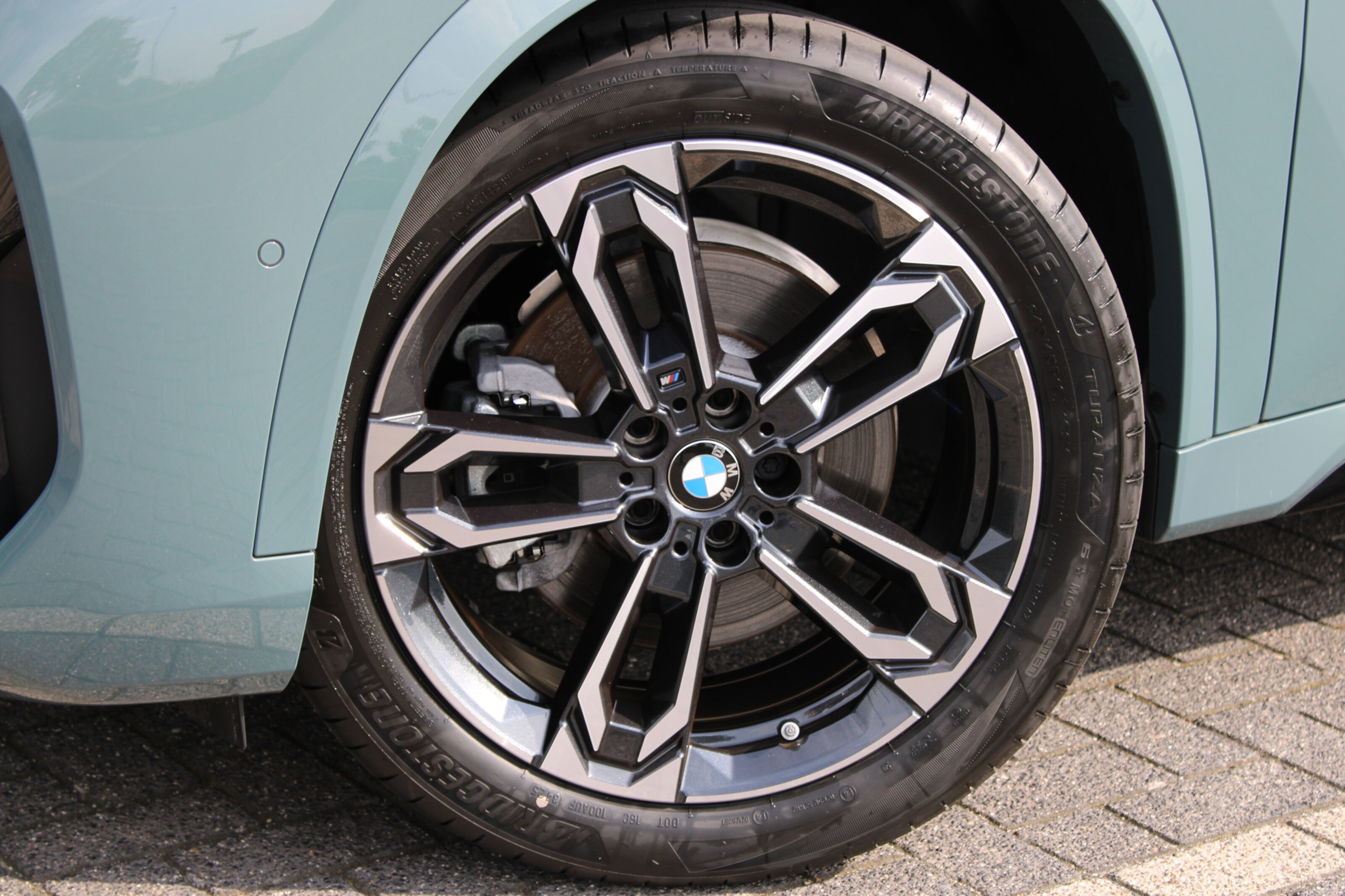 BMW iX1 xDrive30 M Sport