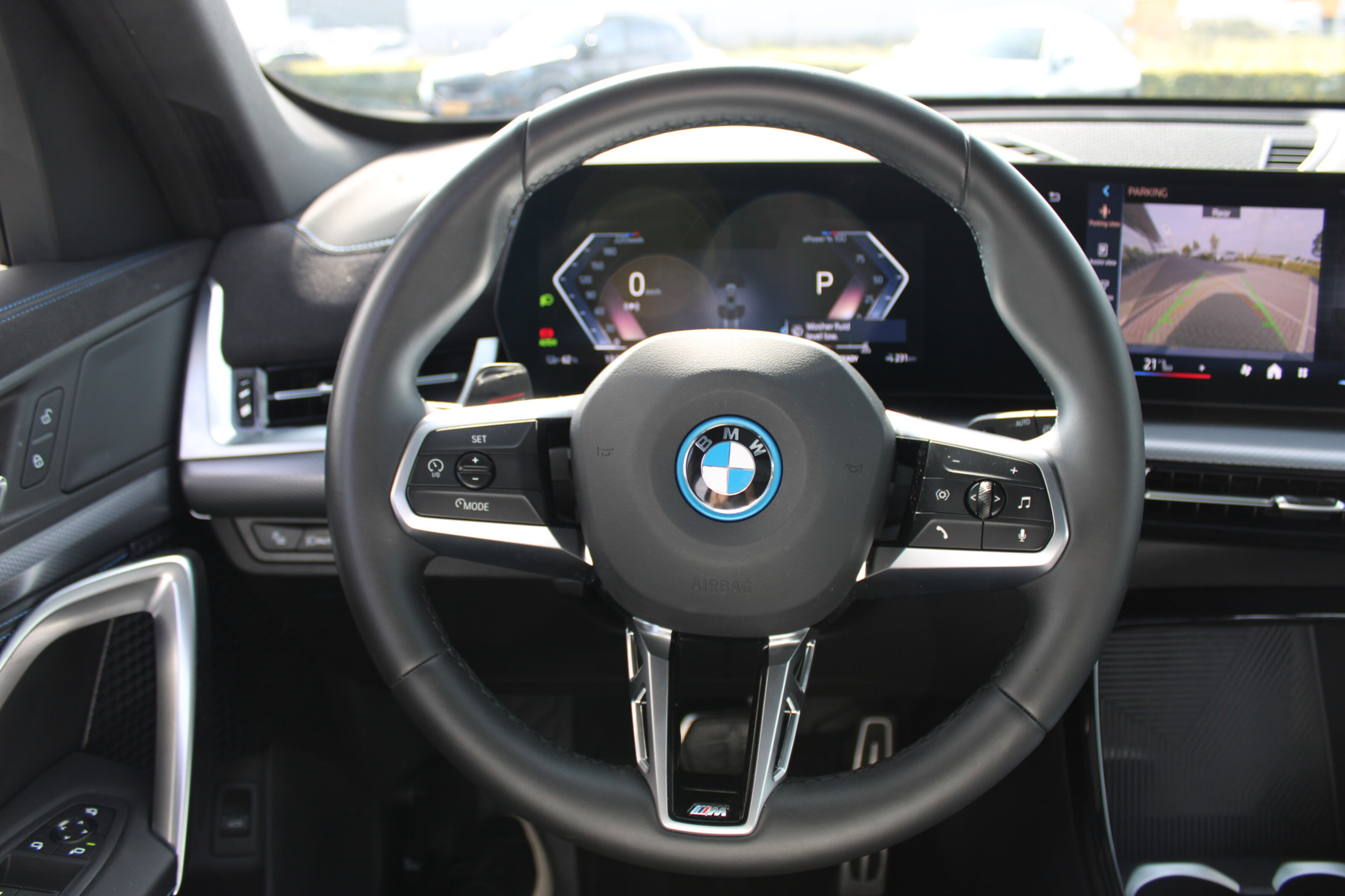 BMW iX1 9