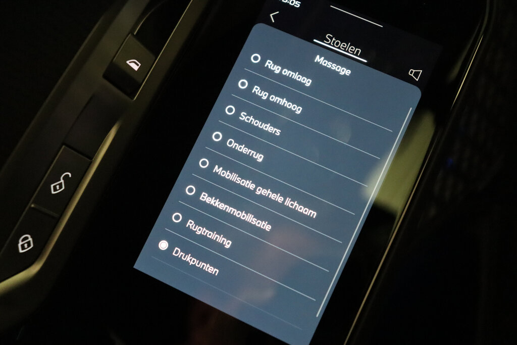 BMW i7 40