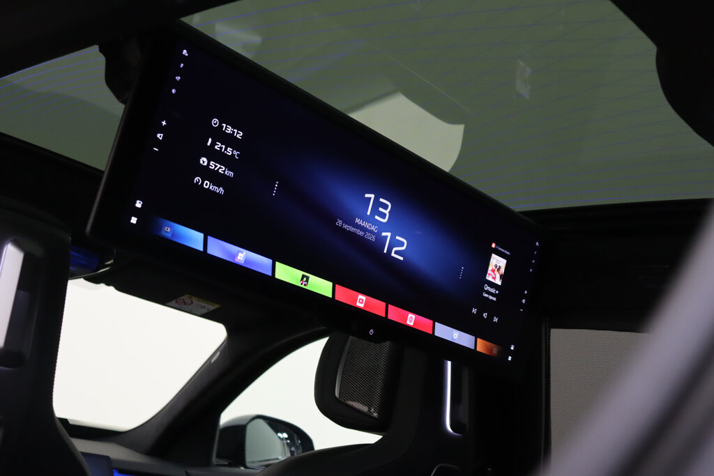 BMW i7 48