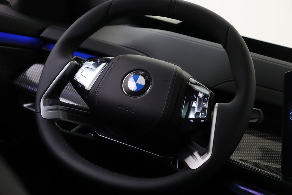 BMW i7 58