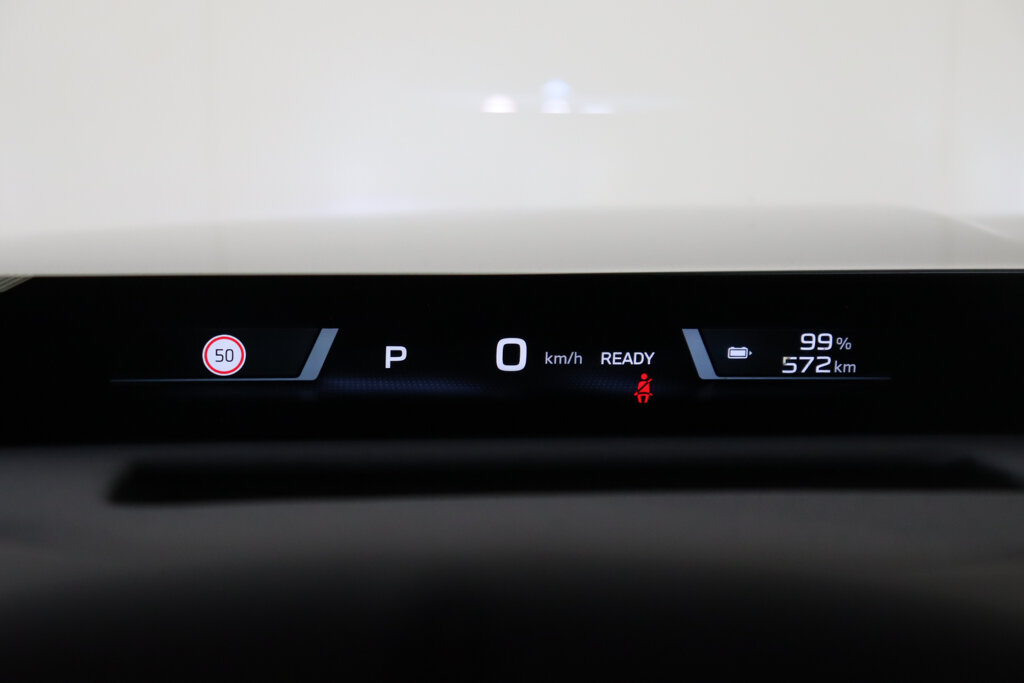 BMW i7 67