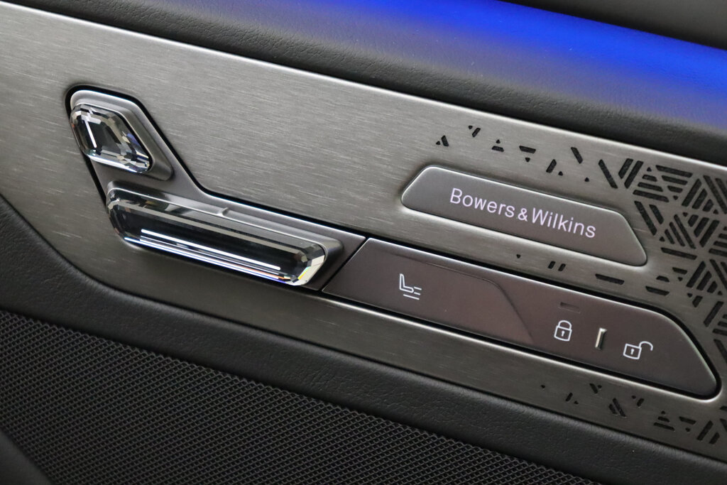 BMW i7 74