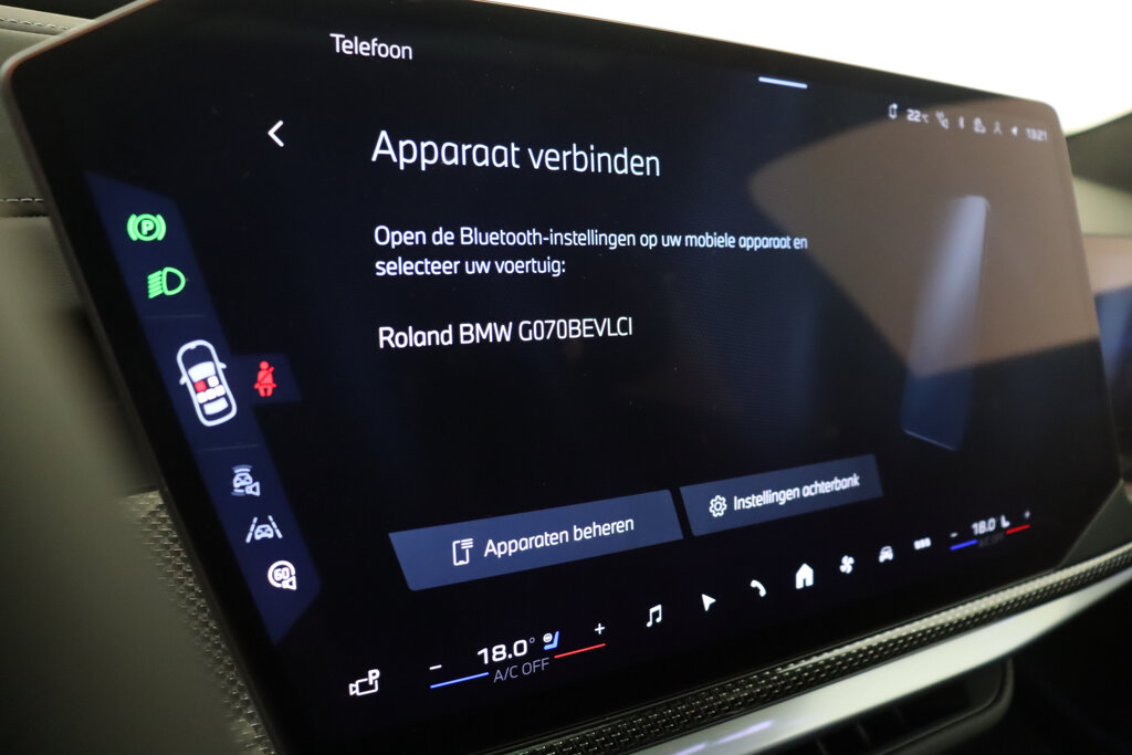 BMW i7 81