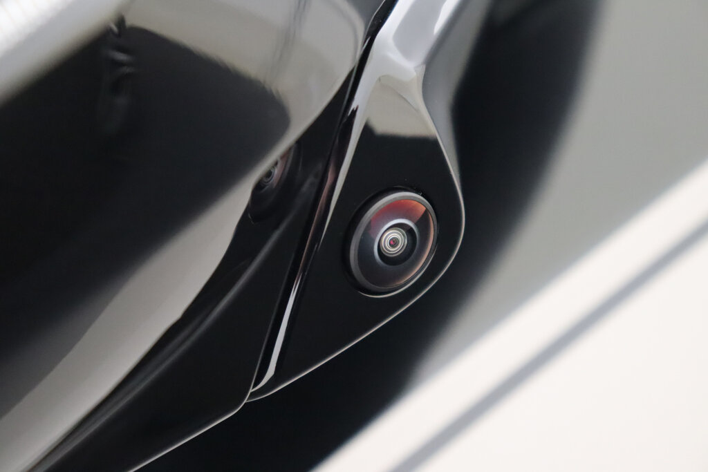 BMW i7 98