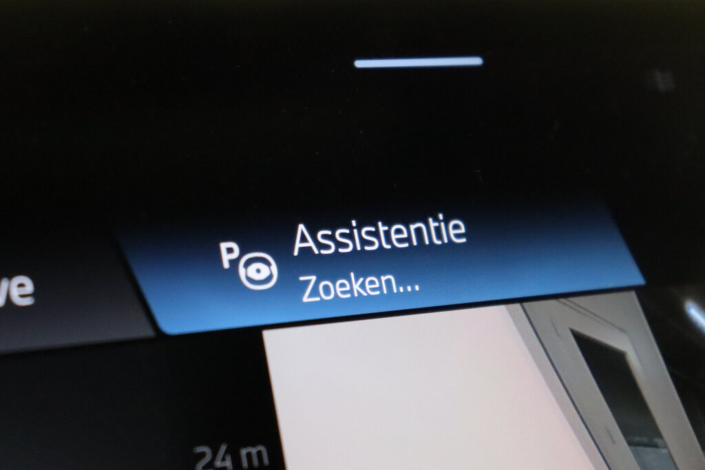 BMW i7 101