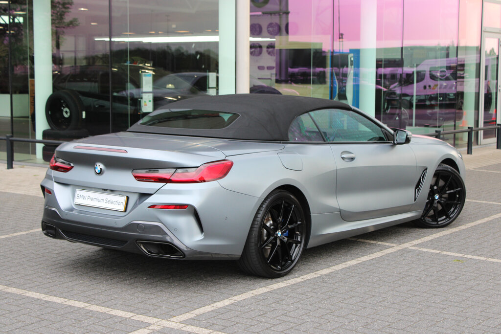 BMW 8 Serie 23