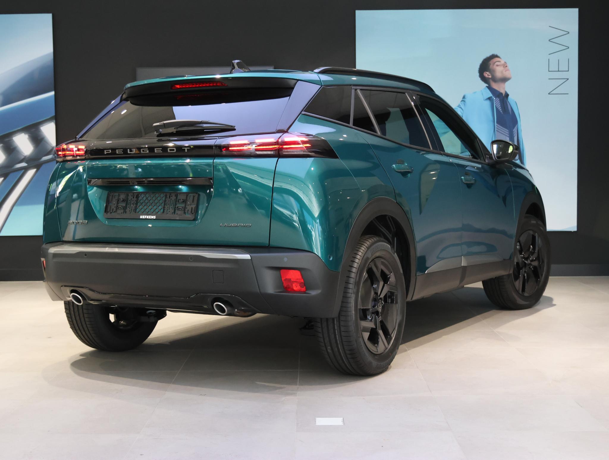 Peugeot 2008 SUV Envy Hybrid 145 pk Automaat - Afbeelding 3