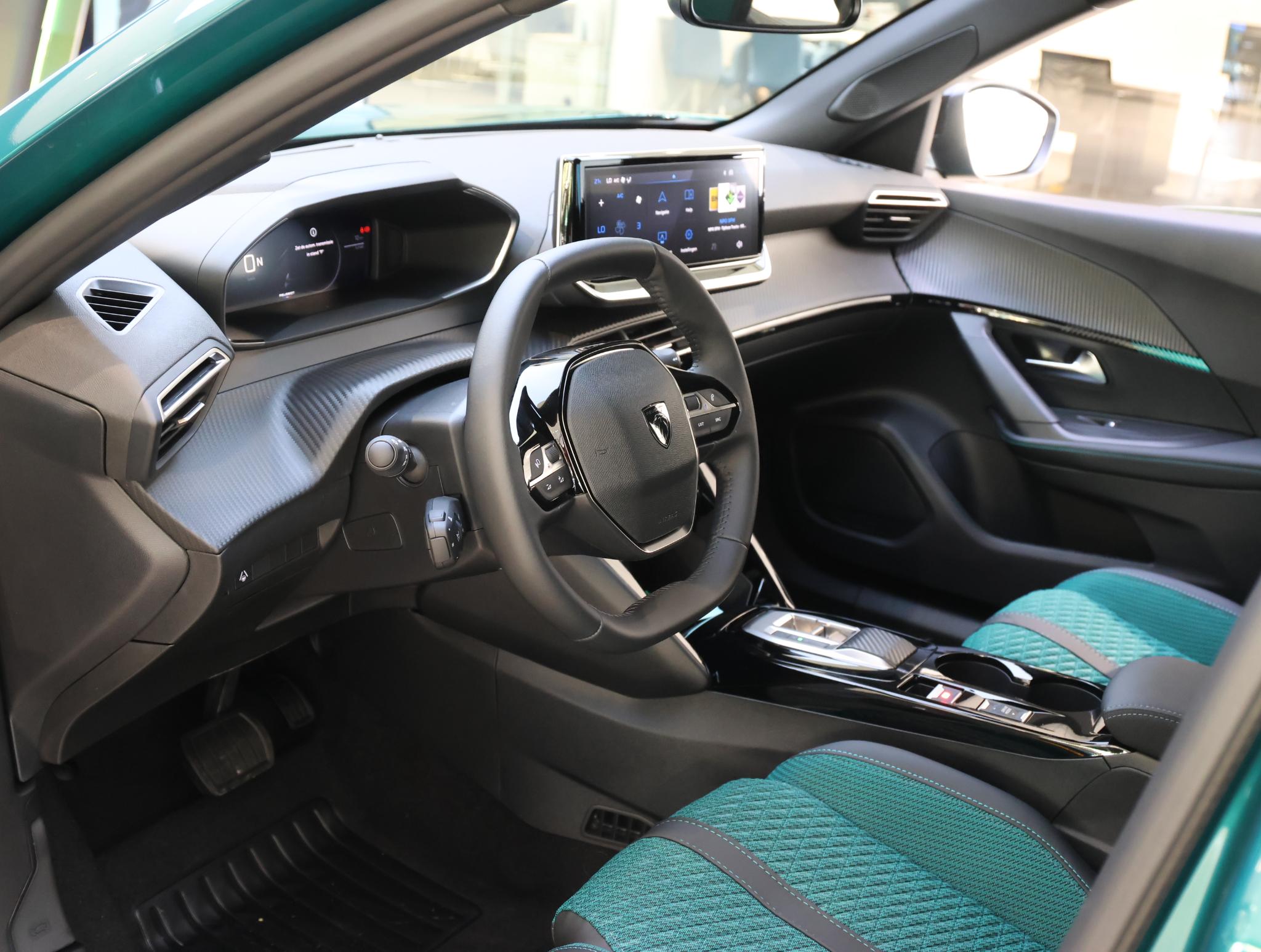 Peugeot 2008 SUV Envy Hybrid 145 pk Automaat - Afbeelding 4