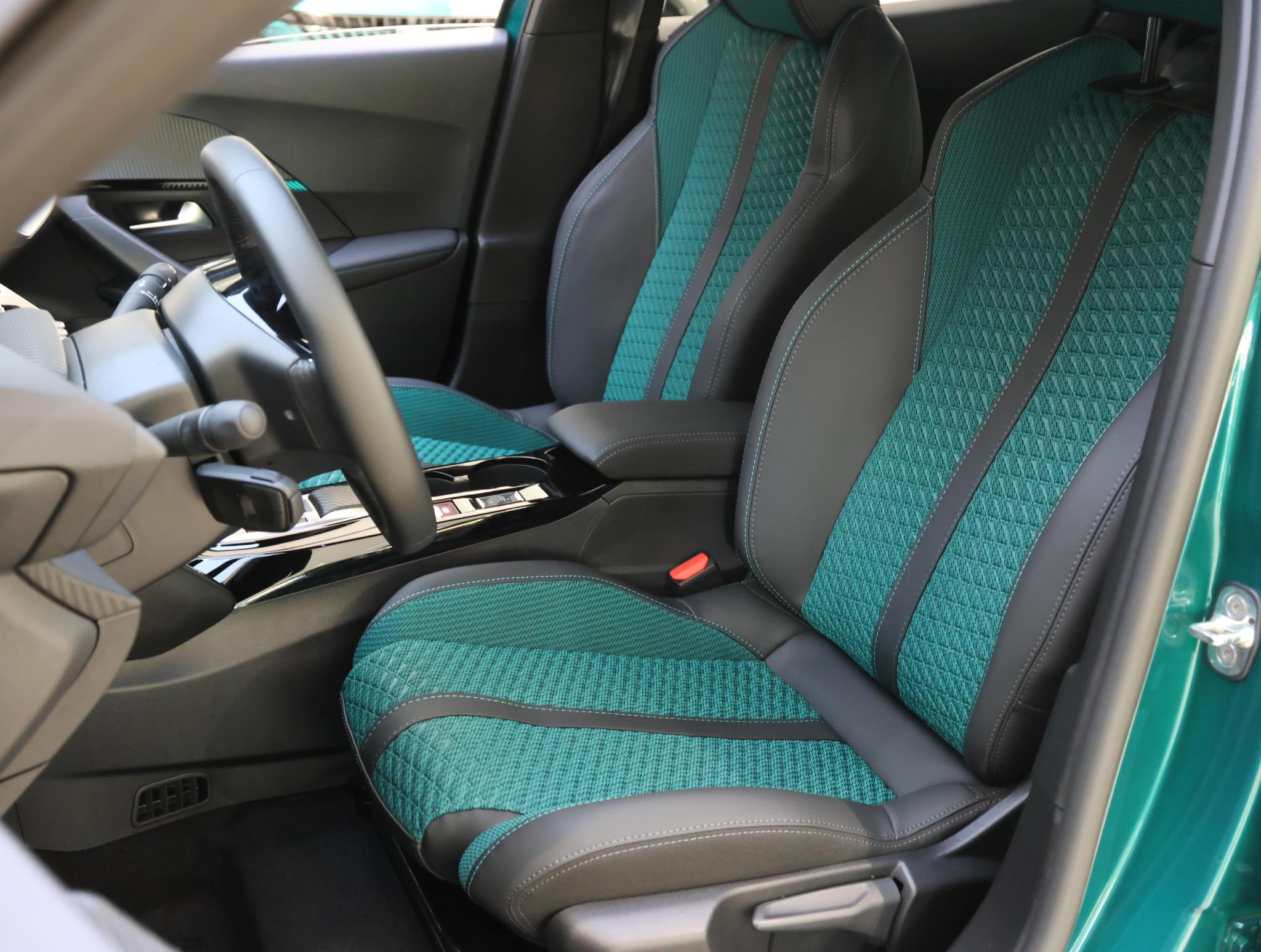 Peugeot 2008 SUV Envy Hybrid 145 pk Automaat - Afbeelding 5