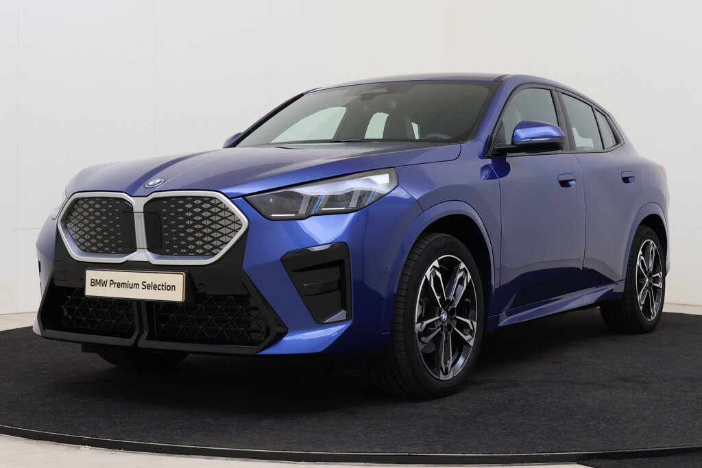 BMW iX2 360