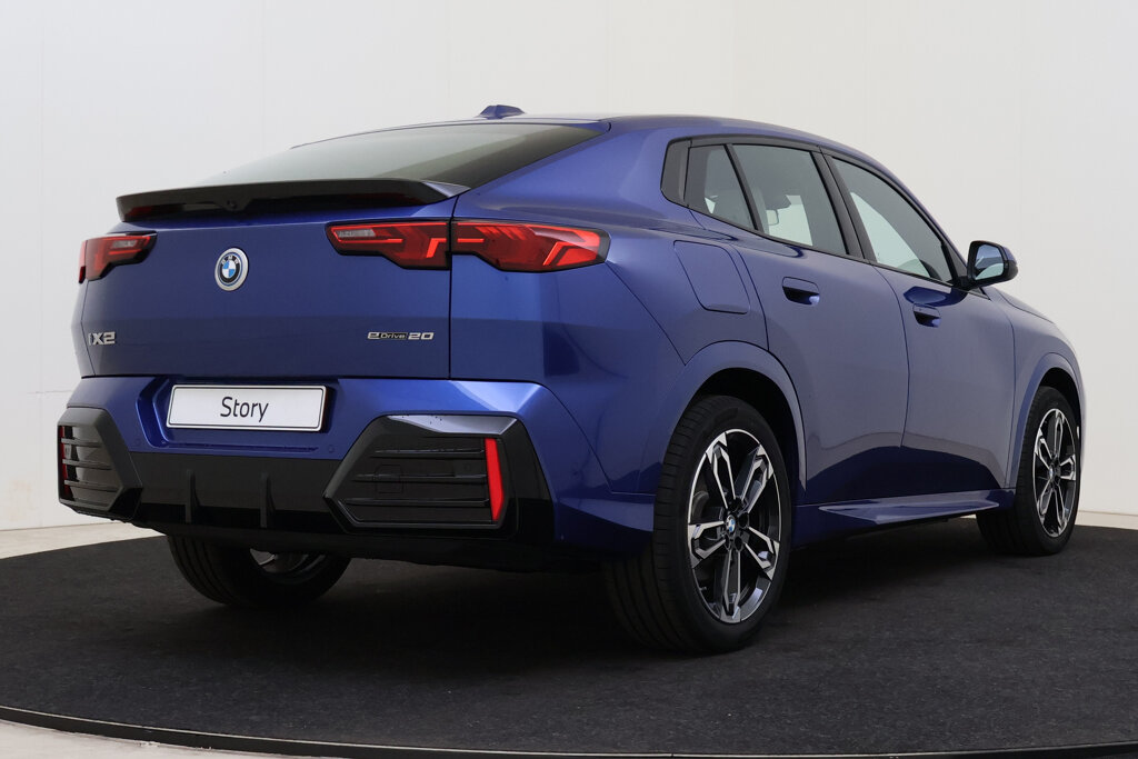 BMW iX2 2