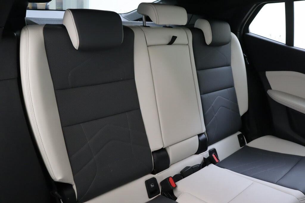BMW iX2 19