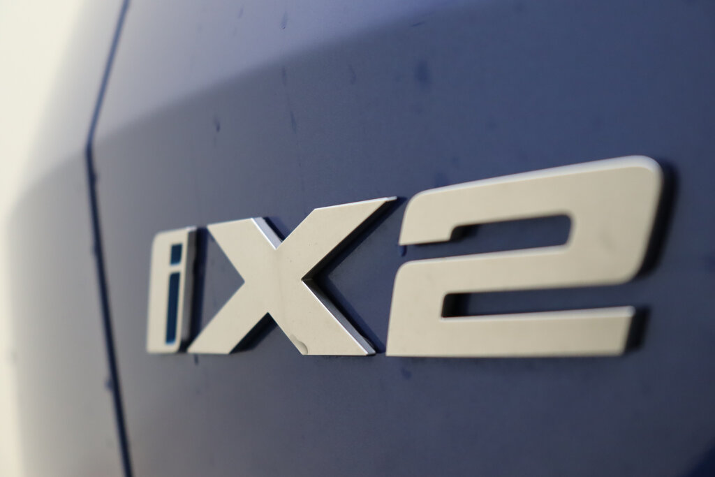 BMW iX2 40