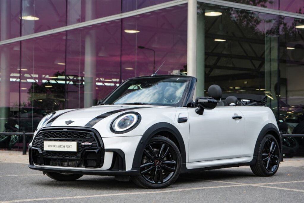 MINI Cooper Cabrio 1