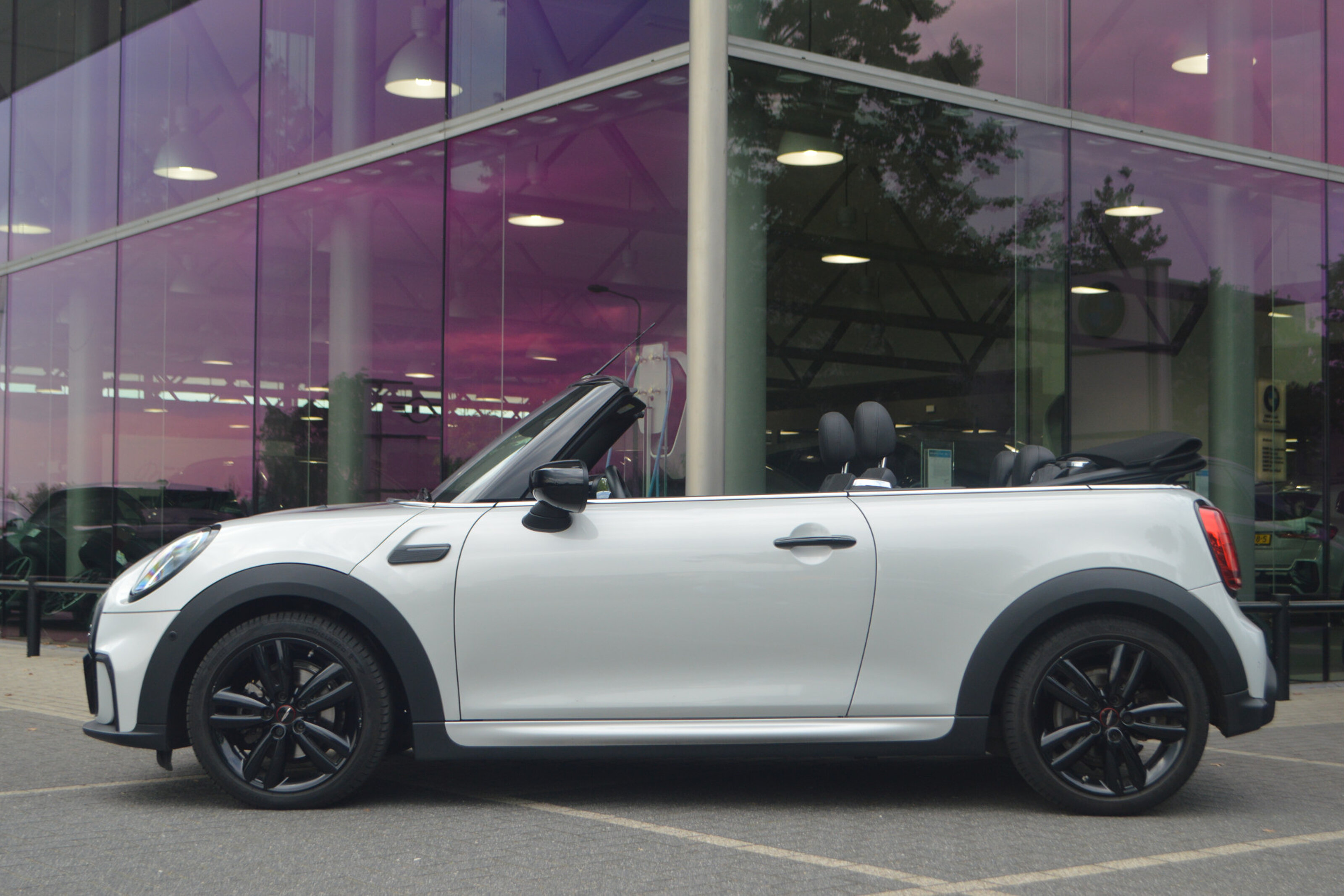 MINI Cooper Cabrio JCW Automaat