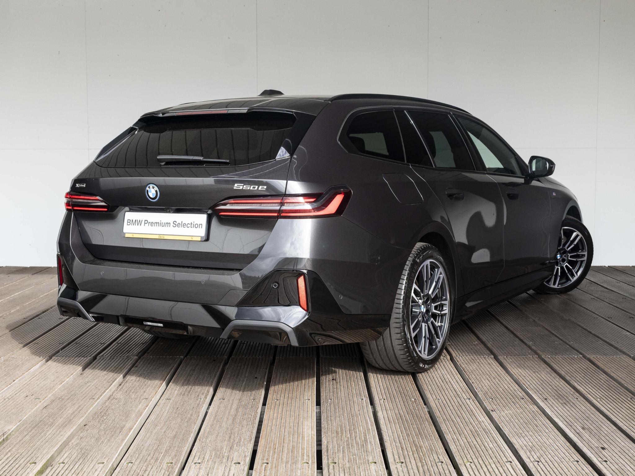 BMW 5 Serie 550e xDrive Touring - Afbeelding 2