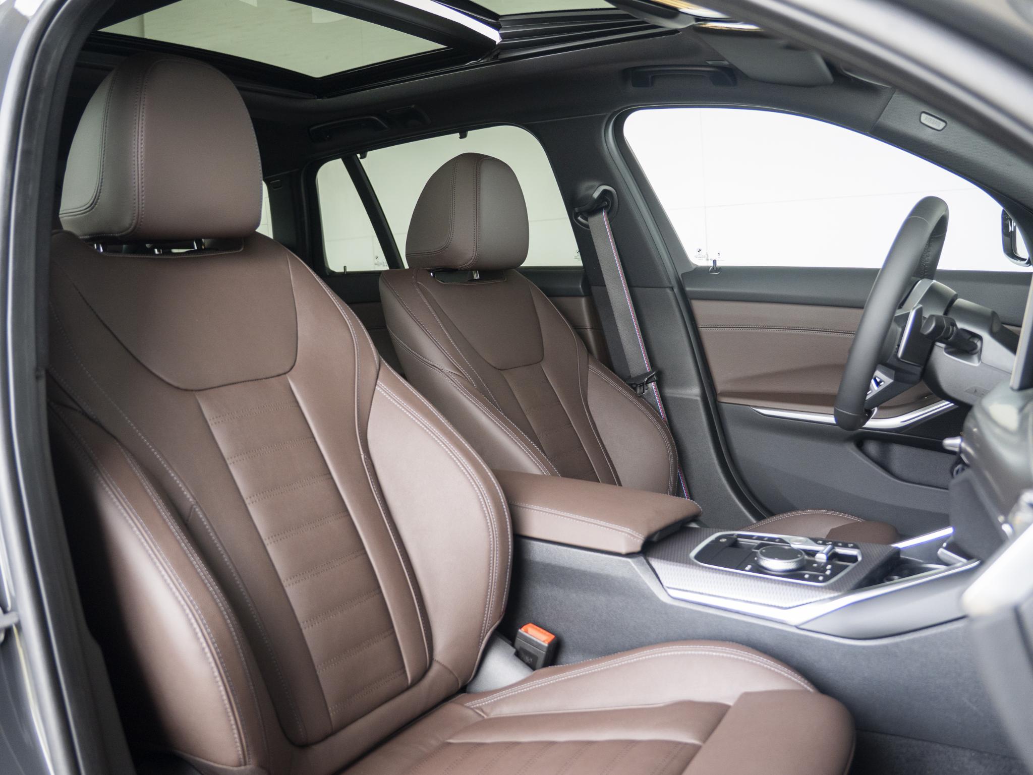 BMW 3 Serie 330e Touring - Afbeelding 4