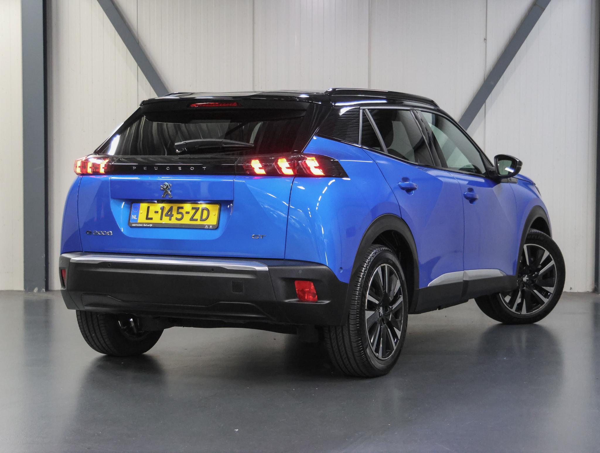 Peugeot e-2008 EV GT Pack 50 kWh 136PK - Afbeelding 3
