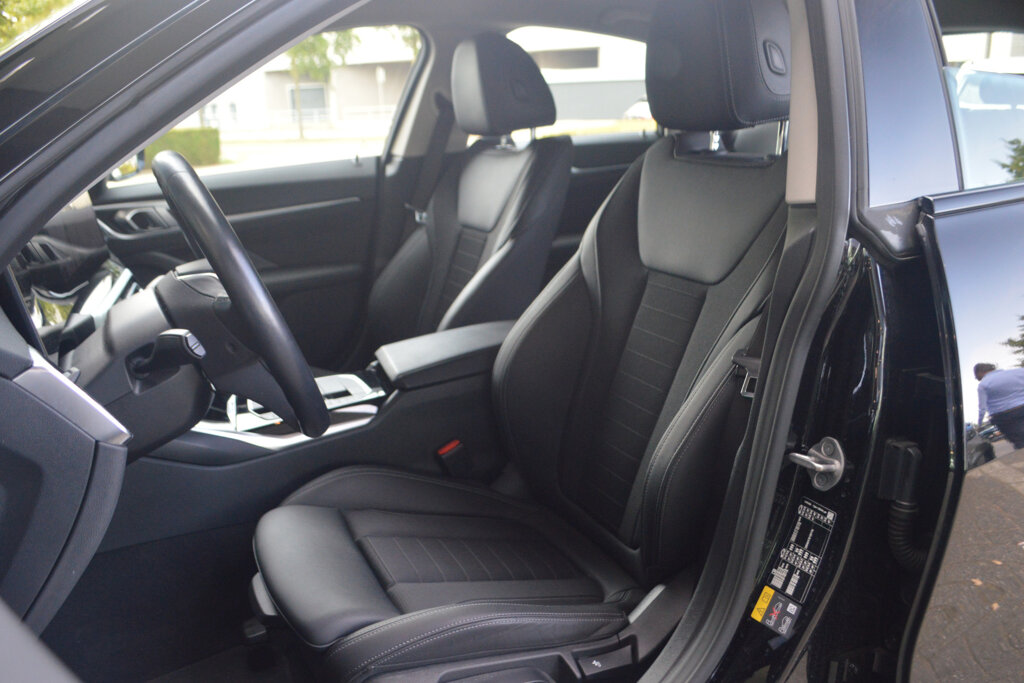 BMW i4 5