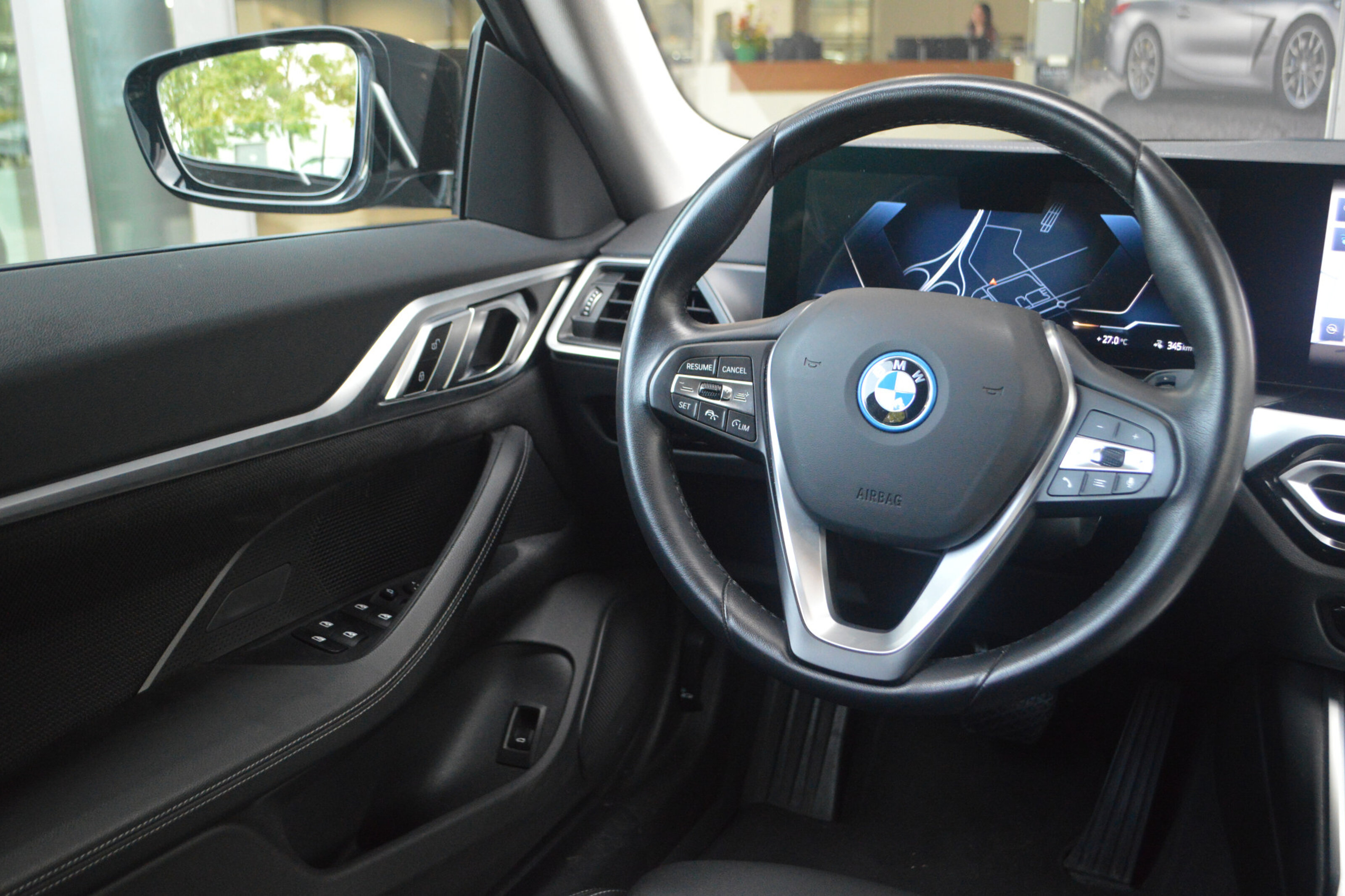 BMW i4 8