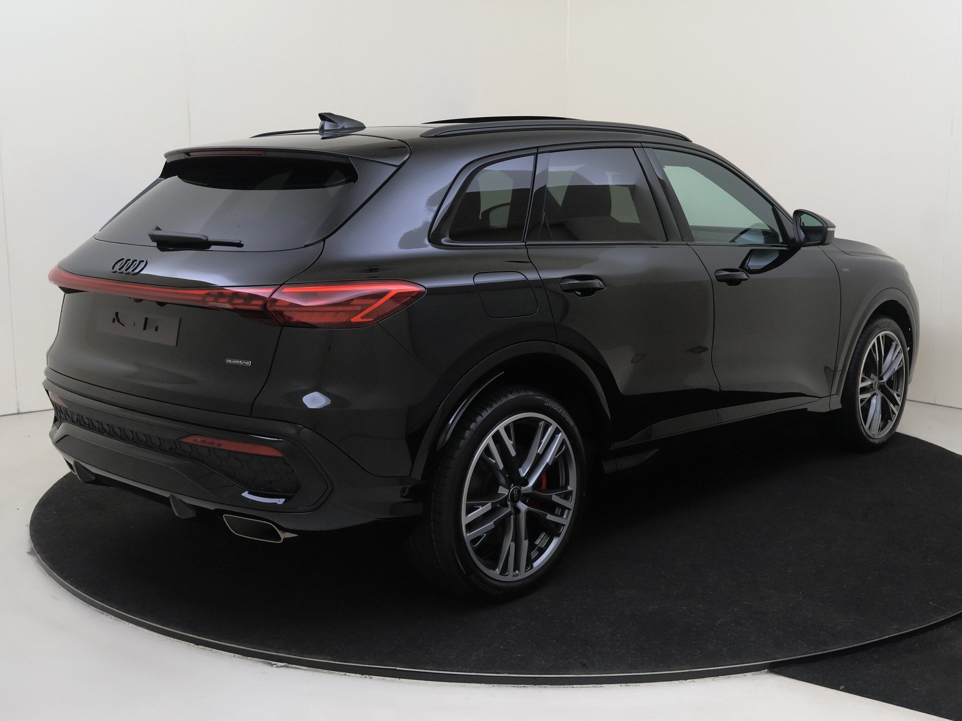 Audi Q5 e-hybrid quattro S tronic 367pk - Afbeelding 2