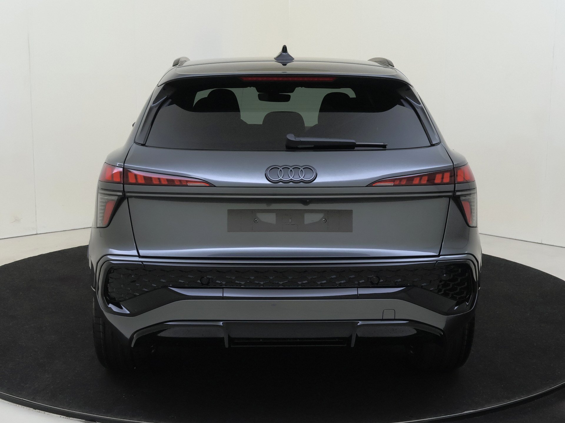Audi Q3 e-hybrid S tronic 6 272pk - Afbeelding 4
