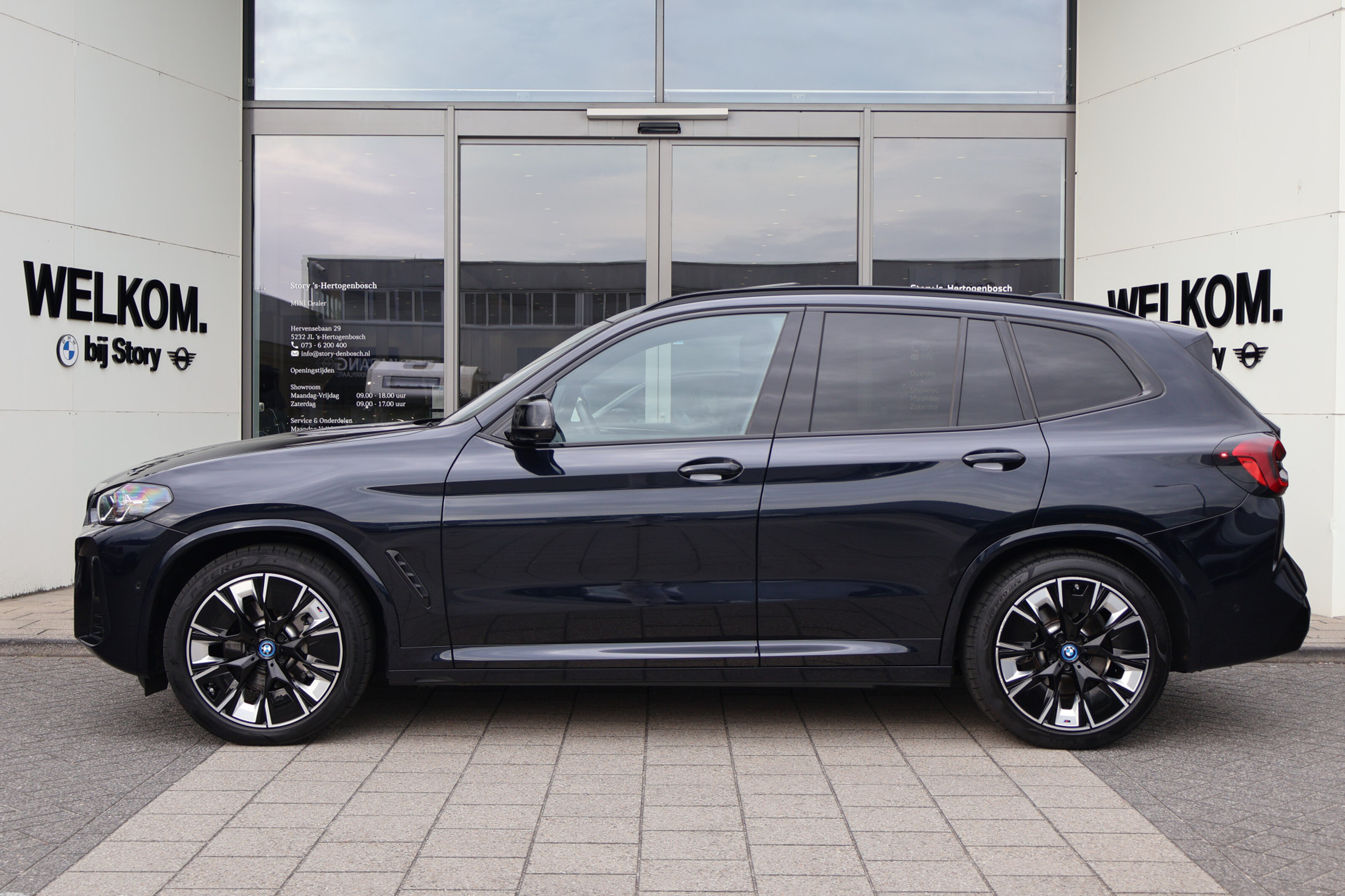 BMW iX3 7