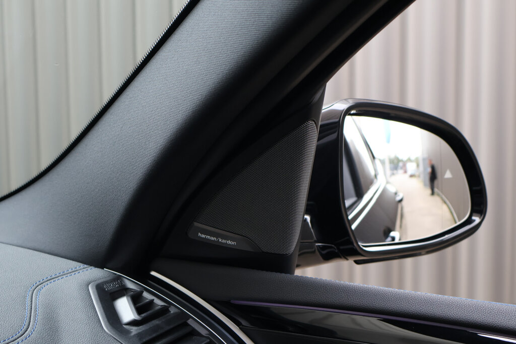 BMW iX3 19