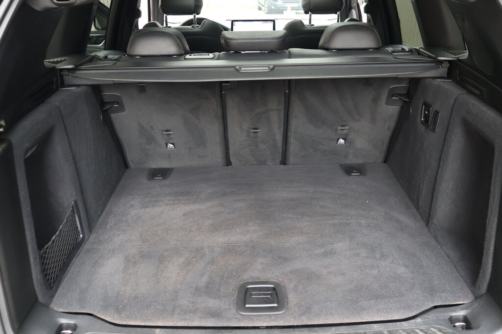 BMW iX3 21