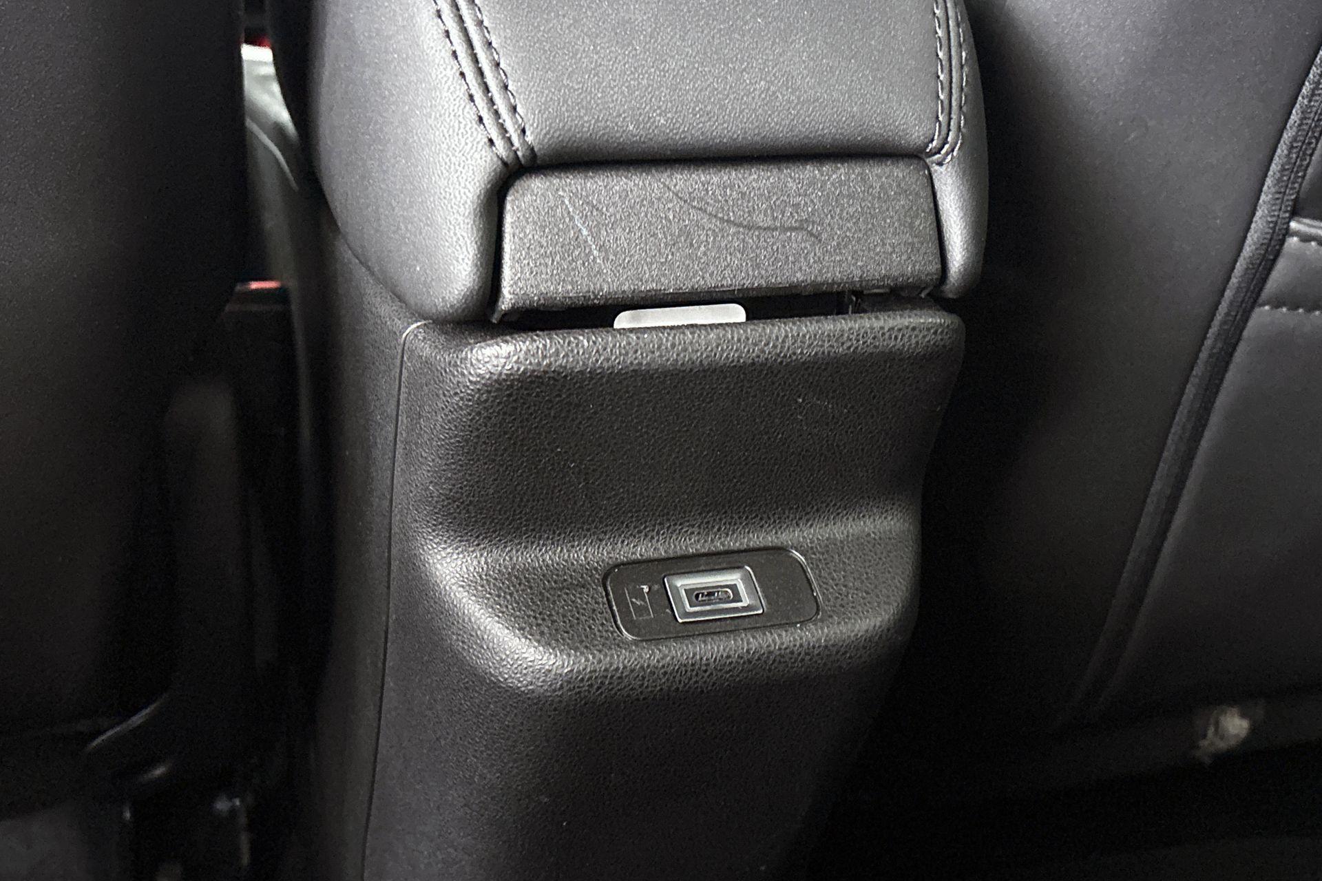 Jeep Avenger (32)