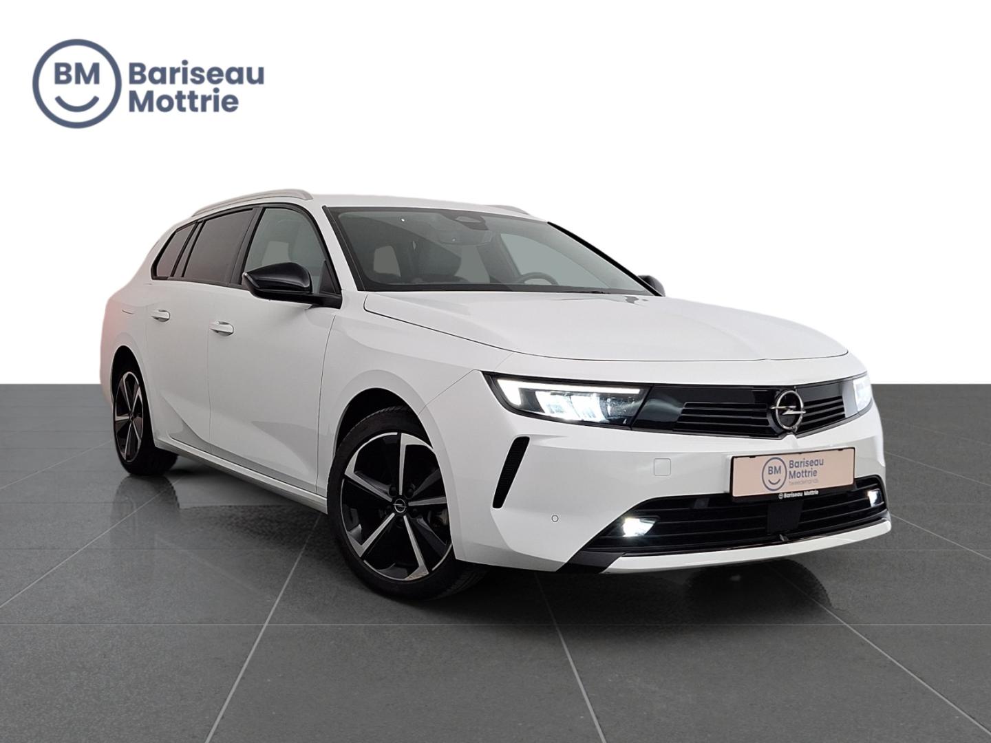Opel Astra Sports Tourer BUSINESS EDITION AUTOMAAT *TREKHAAK*CARPLAY*DAB*CAMERA SENSOREN*KLIMAATREGELING*