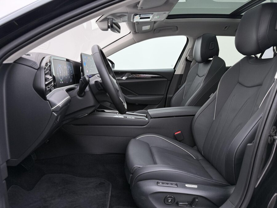 Volkswagen Passat Variant 1.5 eHybrid Elegance