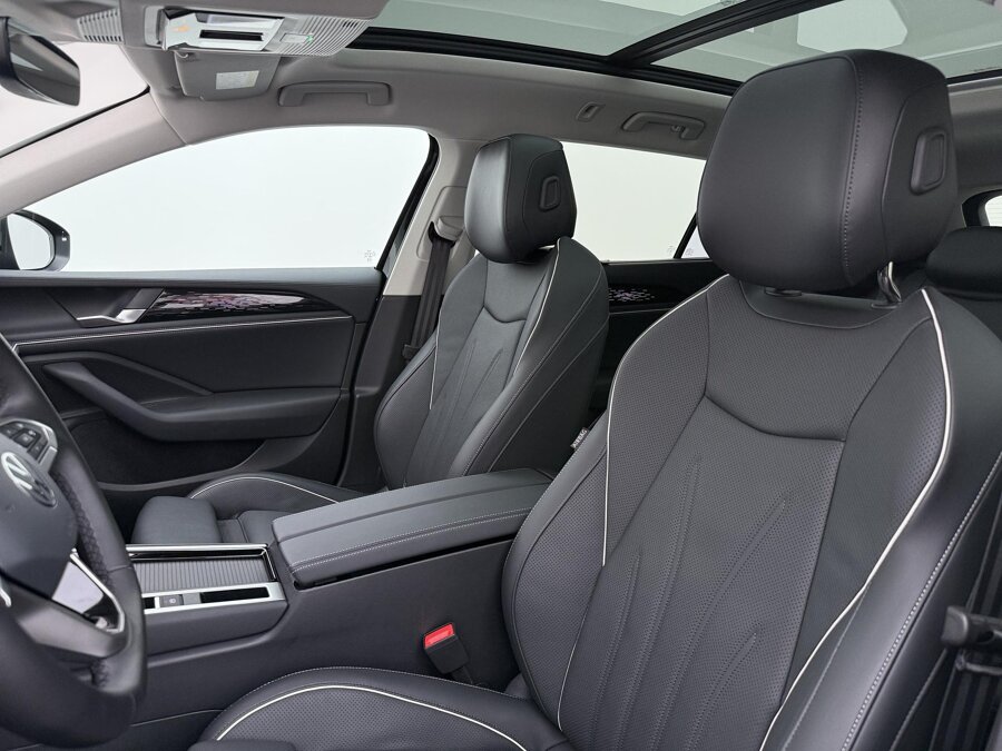 Volkswagen Passat Variant 1.5 eHybrid Elegance