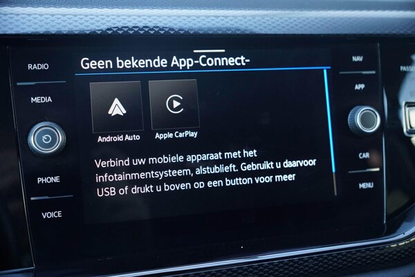 Apple Carplay/Android Auto