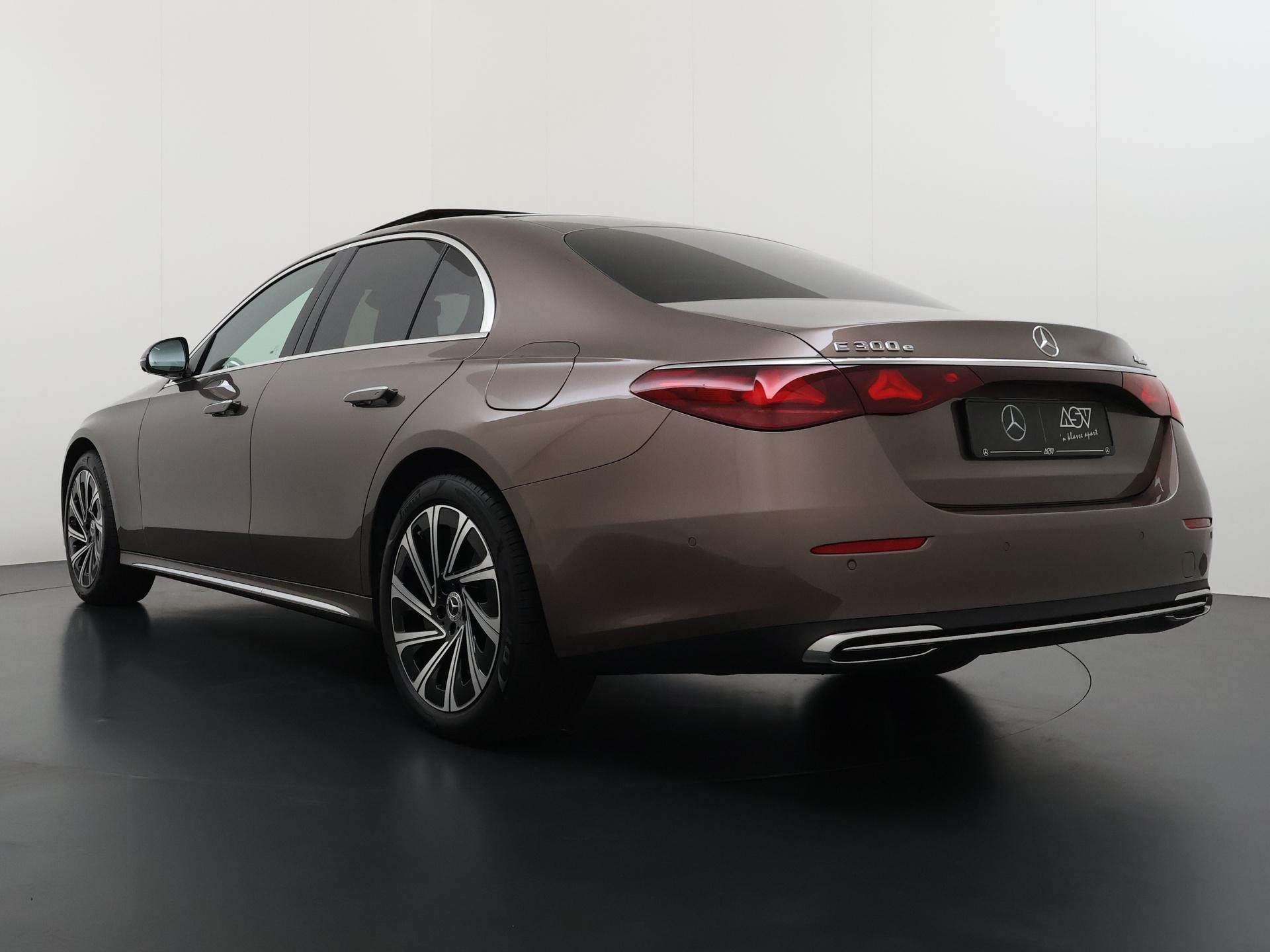 Mercedes-Benz E-klasse 300 e 4MATIC Exclusive Line - Afbeelding 5
