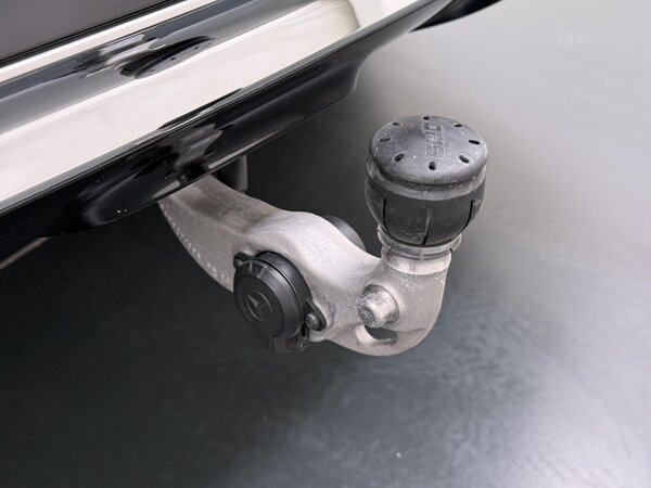 Trekhaak met ESP aanhangwagenstabilisatie