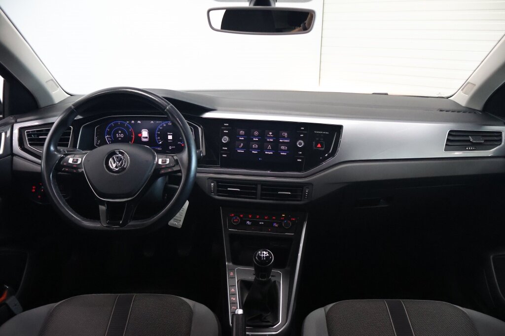 Volkswagen Polo 1.0 TSI Highline Business R | ACC | Carplay | R Line | Parkeersensoren - Afbeelding 2