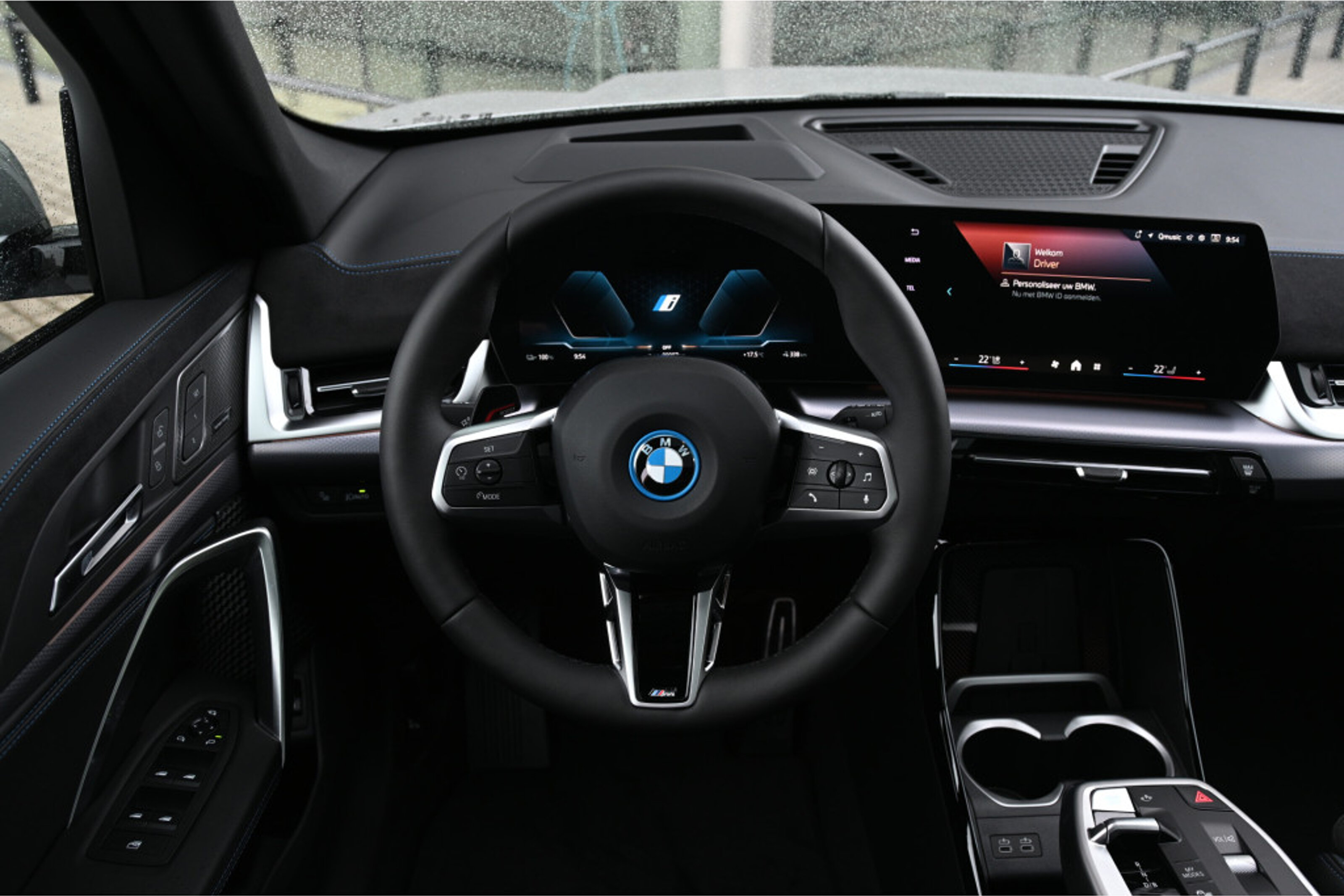 BMW iX1 6