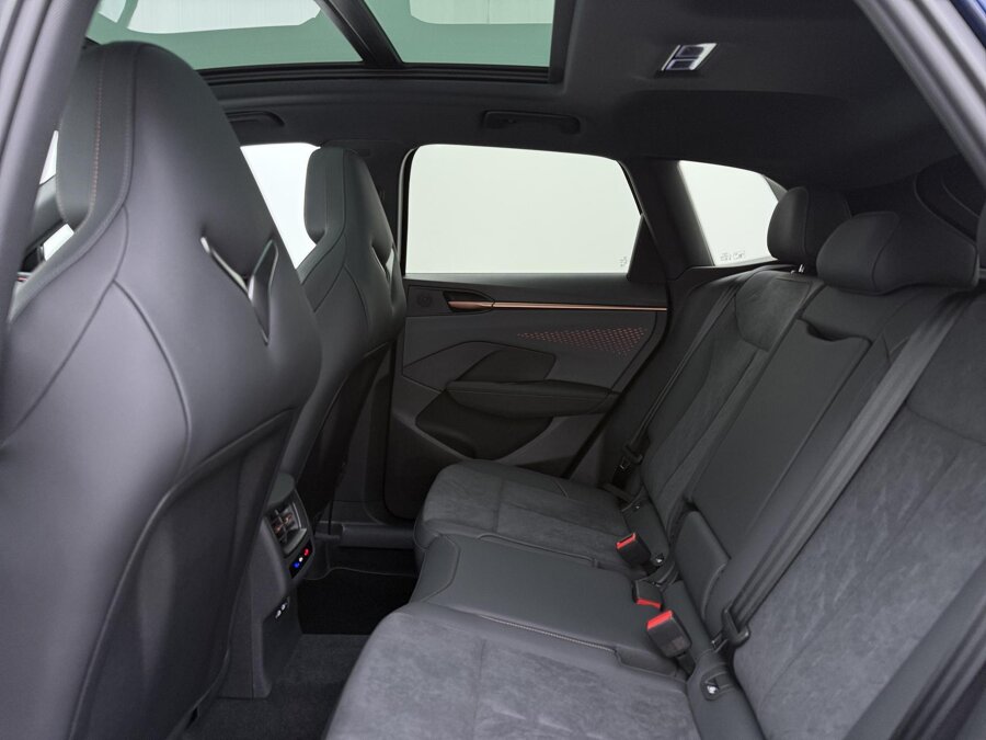 CUPRA Terramar 1.5 TSI e-Hybrid VZ 272 PK