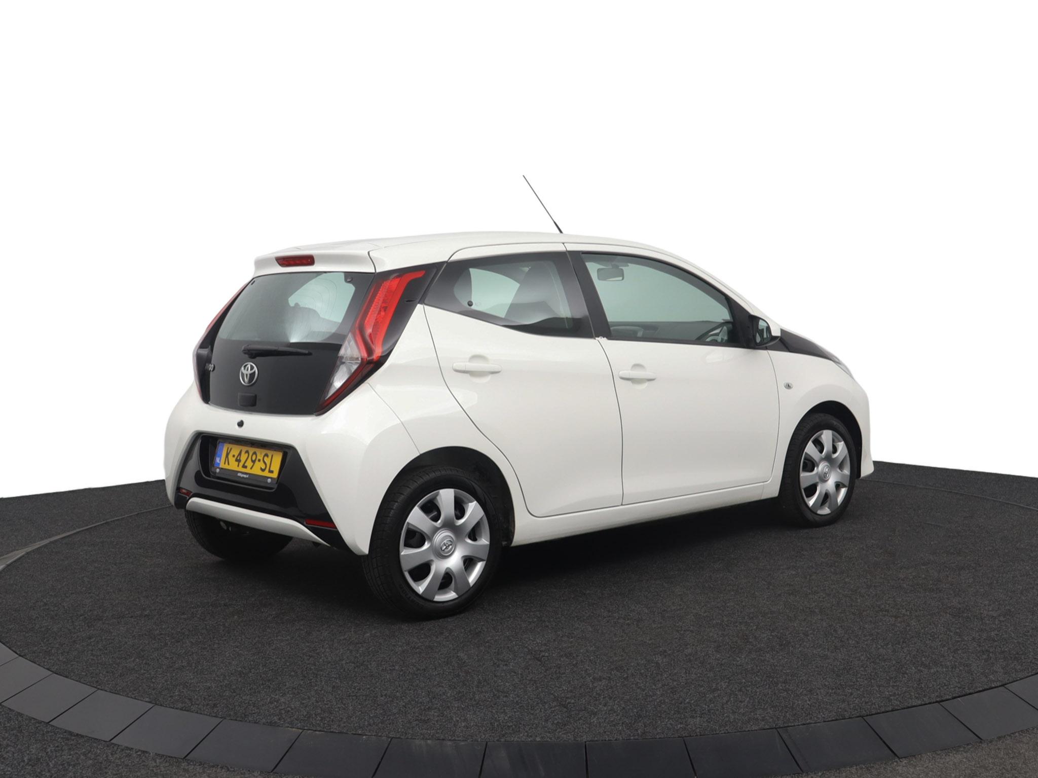 Toyota Aygo 1.0 VVT-i x-play - Afbeelding 2
