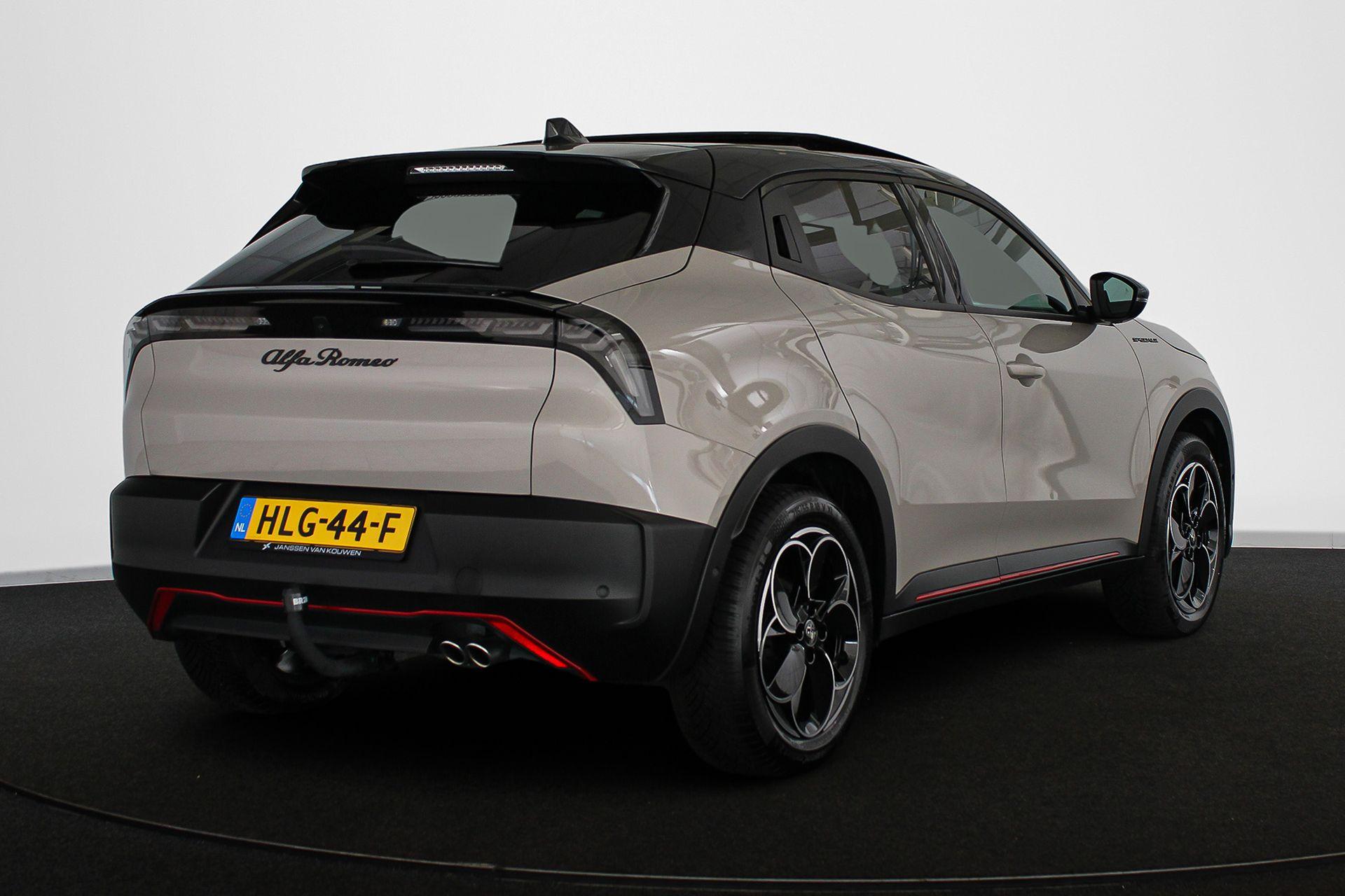 Alfa Romeo Junior 1.2 Turbo Hybrid Ibrida Speciale - Afbeelding 3