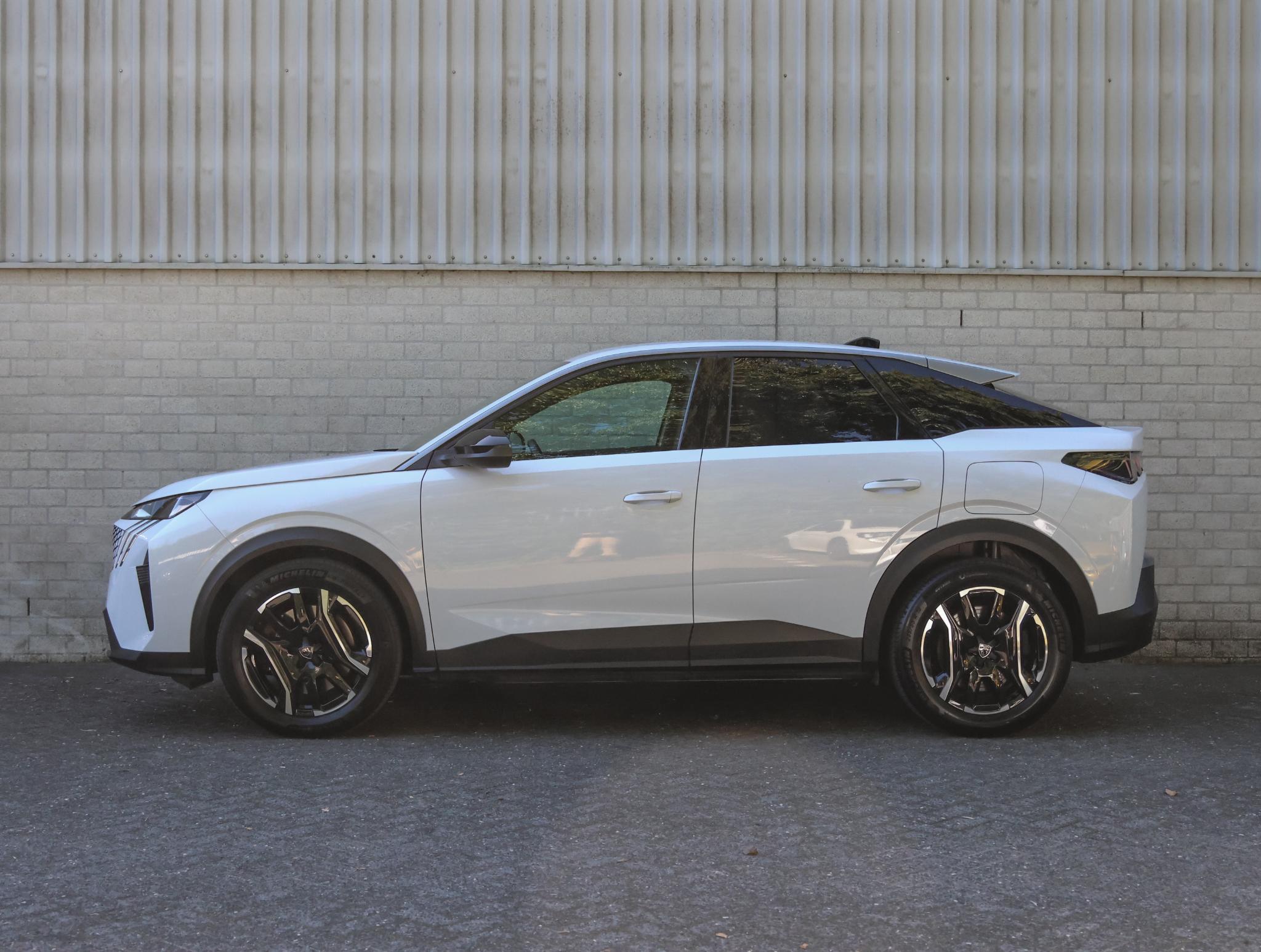 Peugeot e-3008 Allure Avantage 73 kWh 210pk - Afbeelding 2