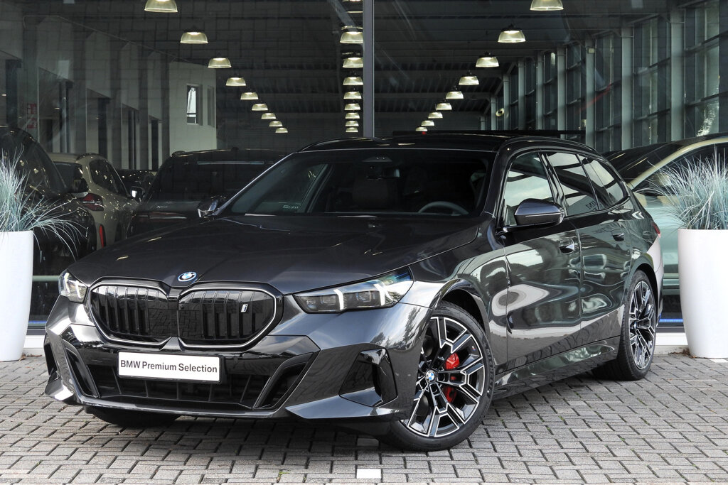 BMW i5 1