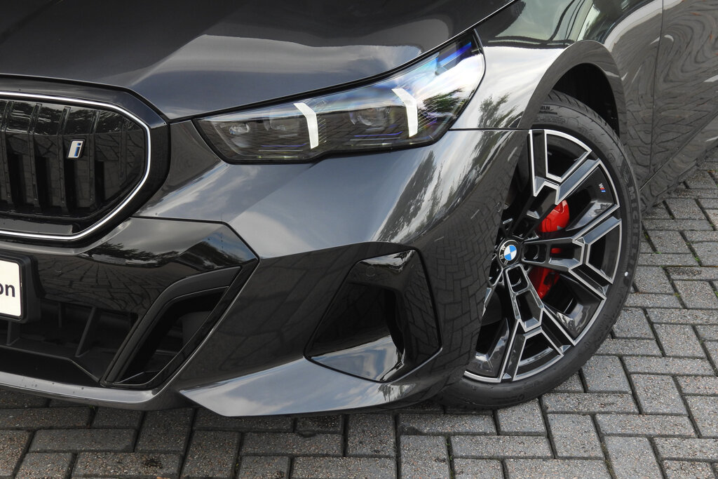 BMW i5 7