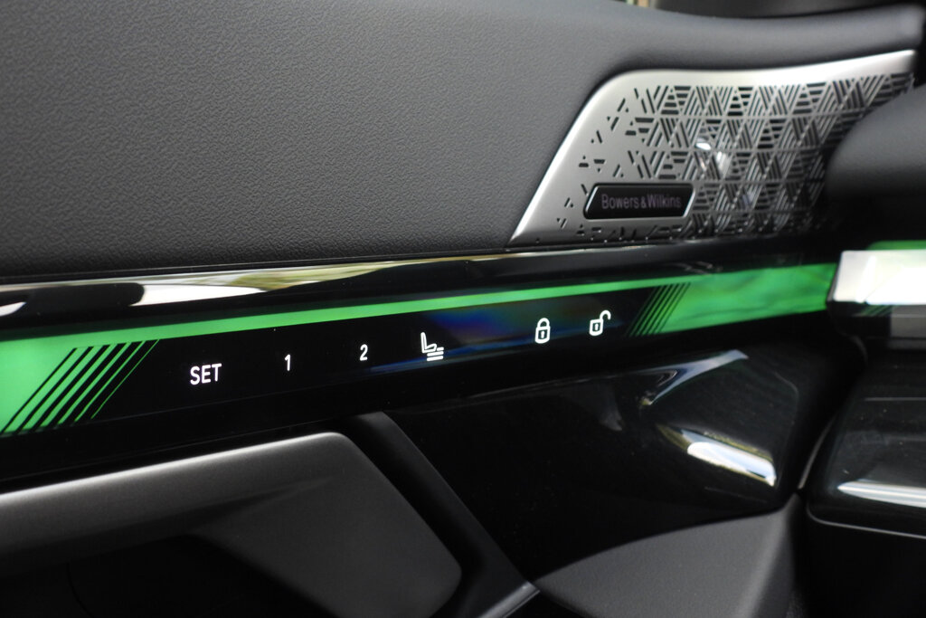 BMW i5 32