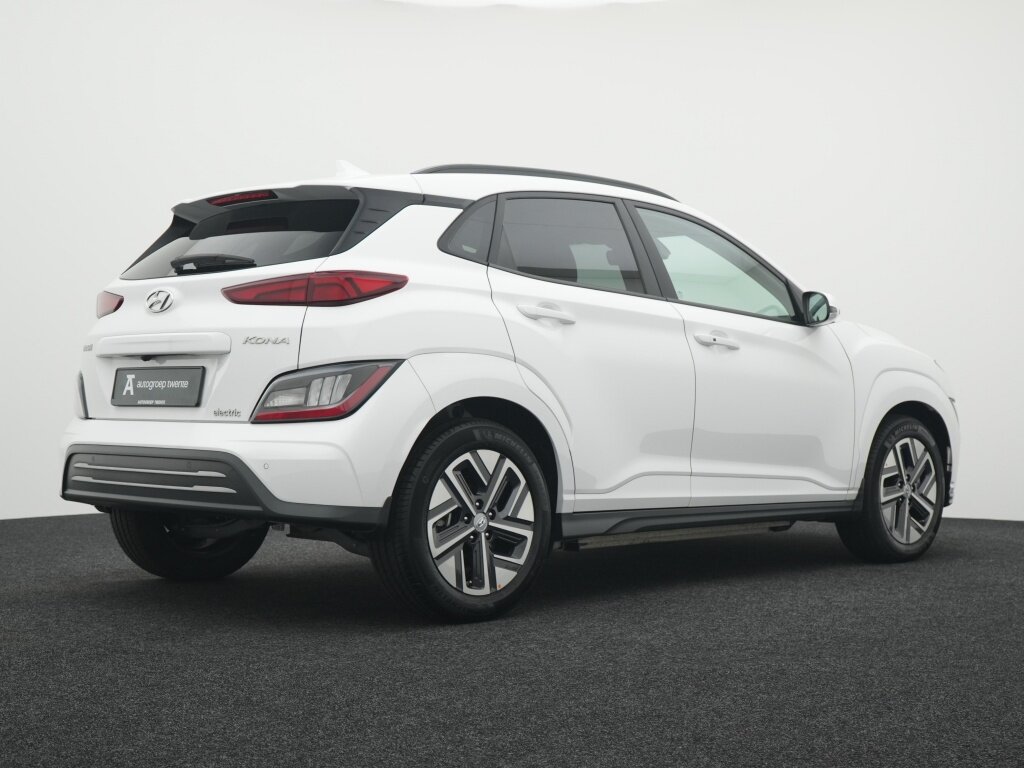 Hyundai Kona EV Comfort 39 kWh | Camera | Navigatie | Cruise Control | - Afbeelding 2